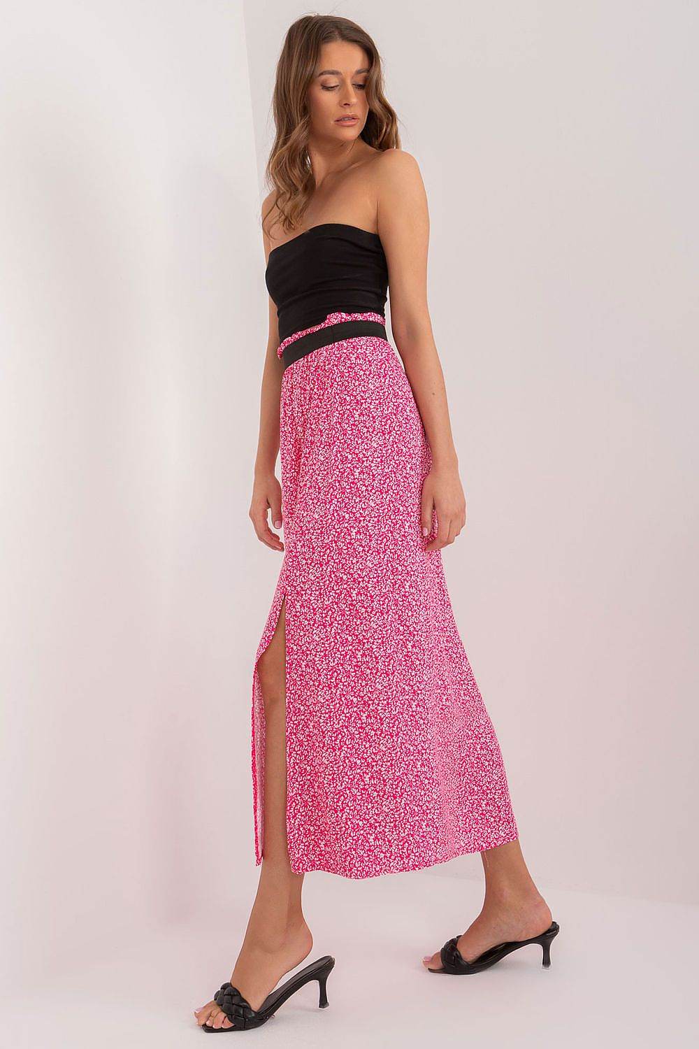 Long skirt Sublevel - TrendFynd