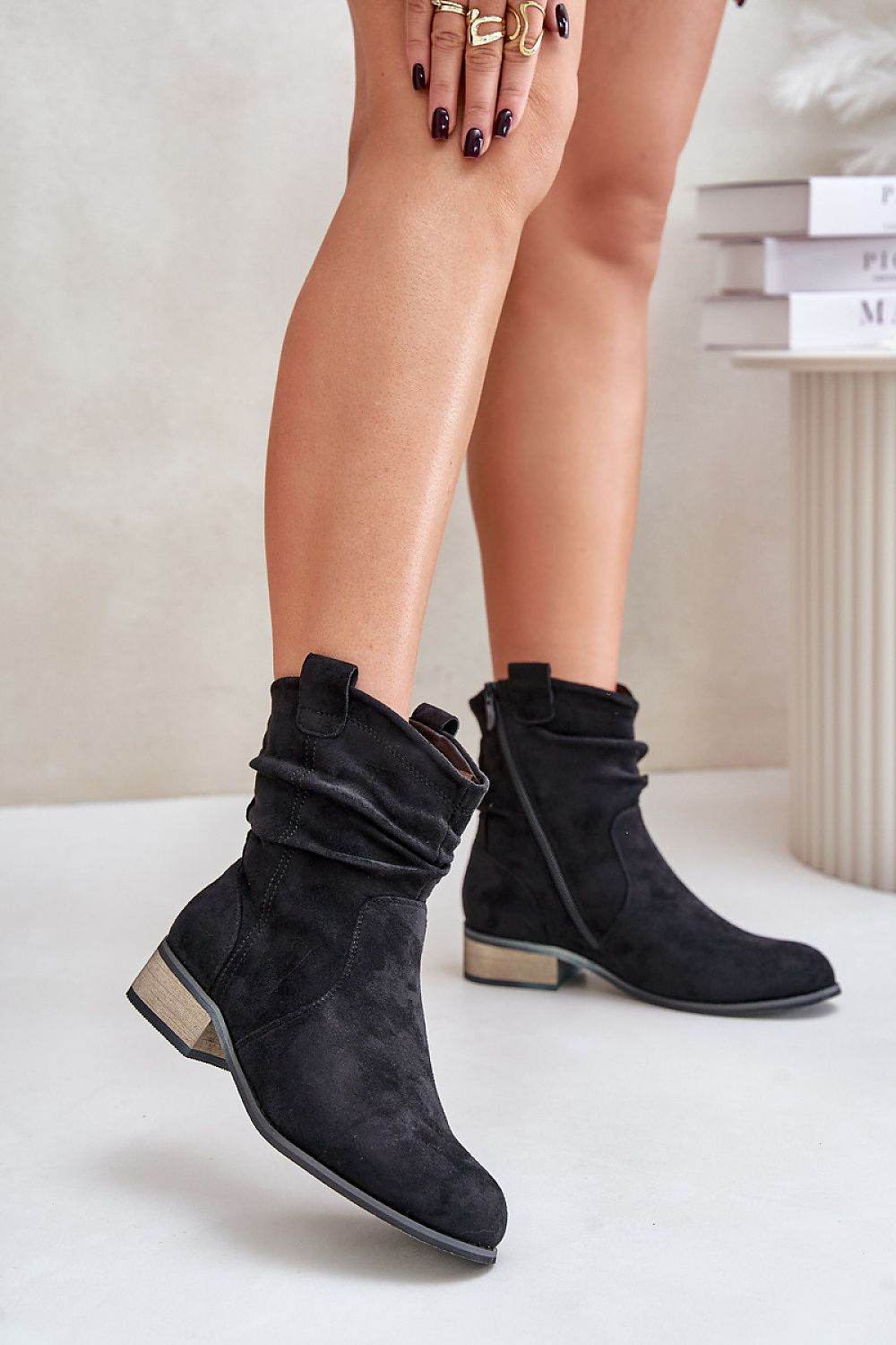 Boots Step in style - TrendFynd