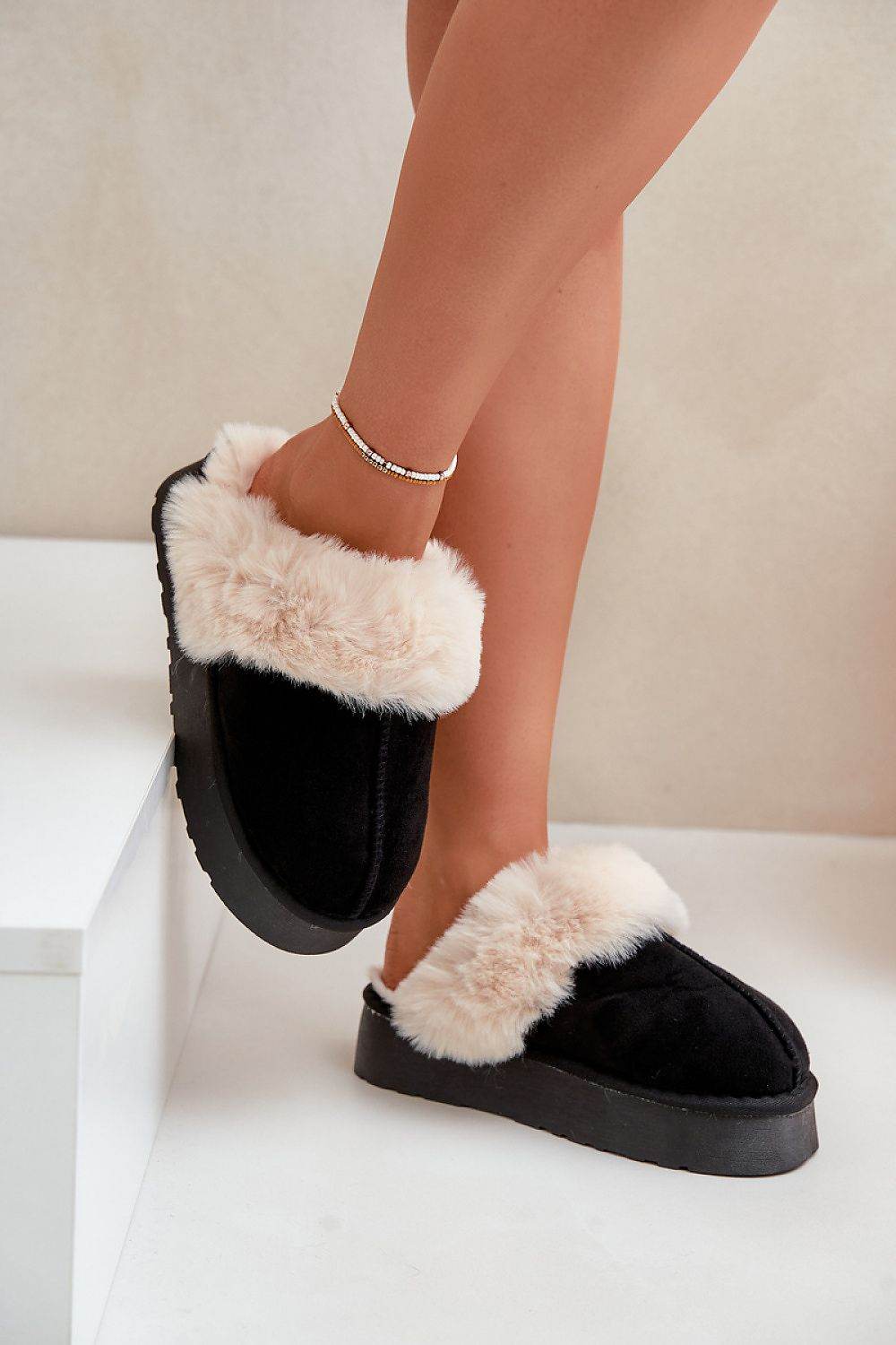 Slippers Step in style - TrendFynd