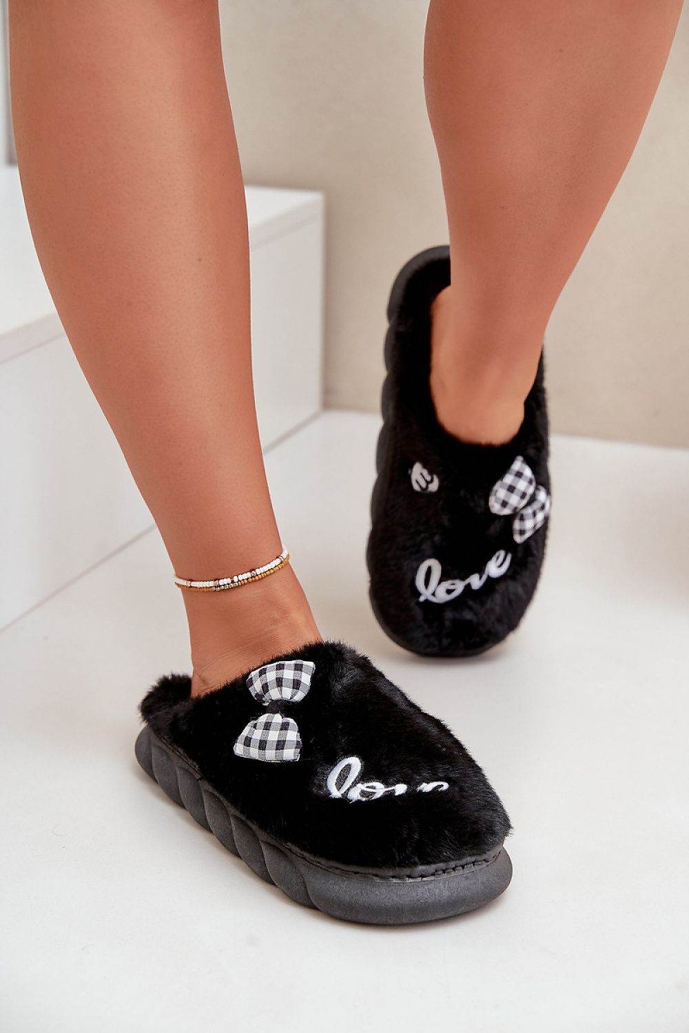 Slippers Step in style - TrendFynd