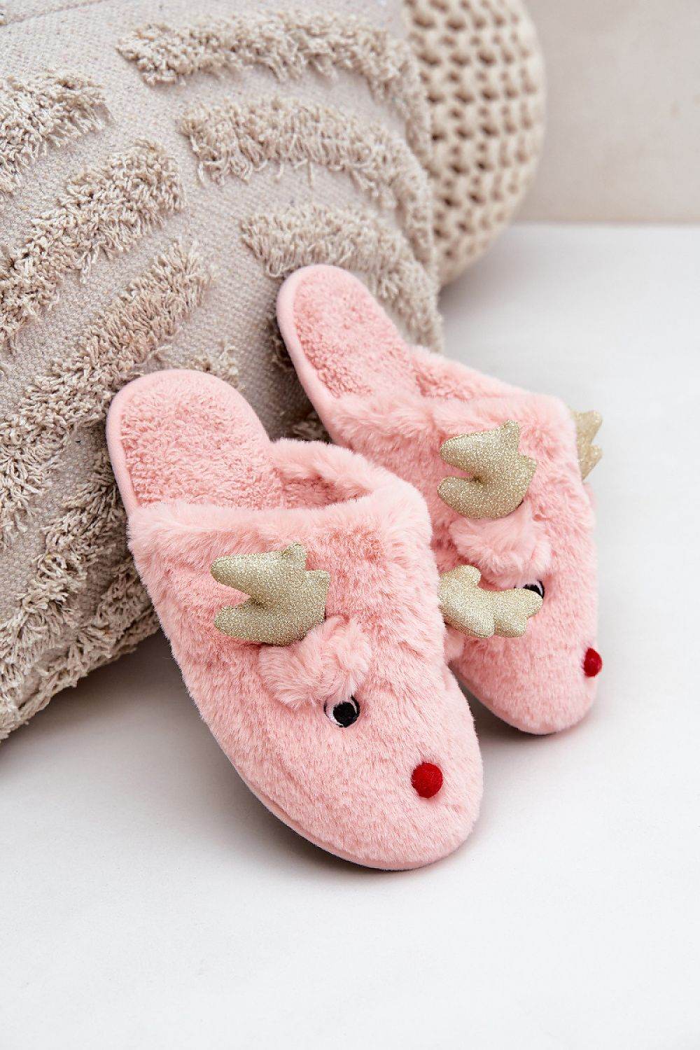Slippers Step in style - TrendFynd