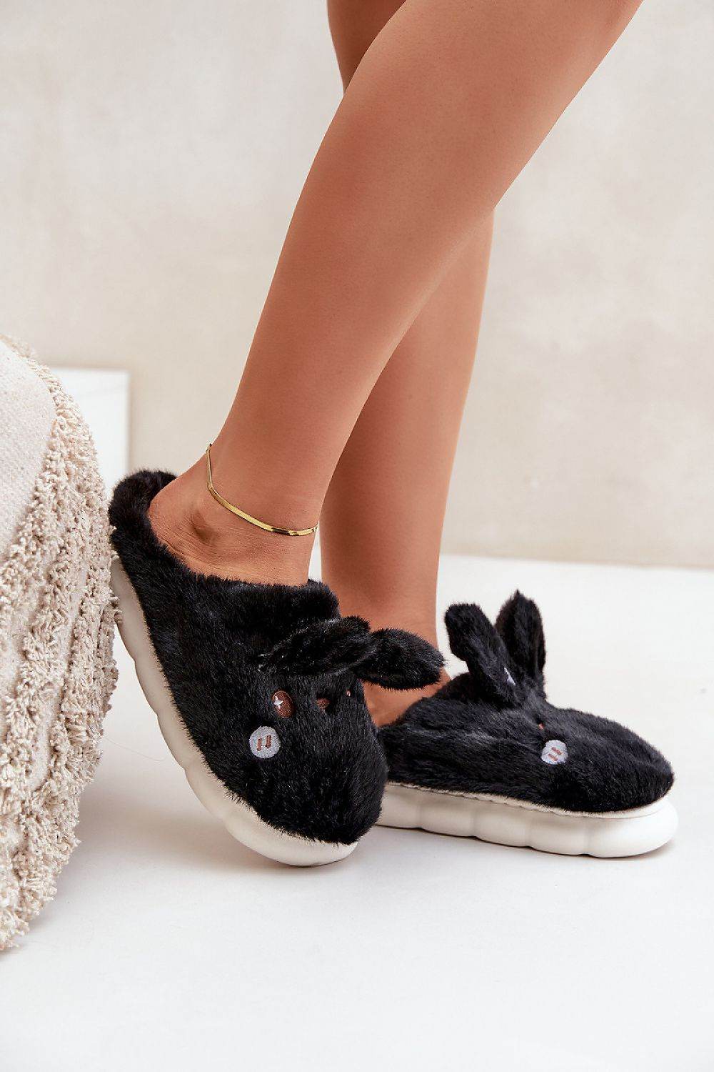 Slippers Step in style - TrendFynd