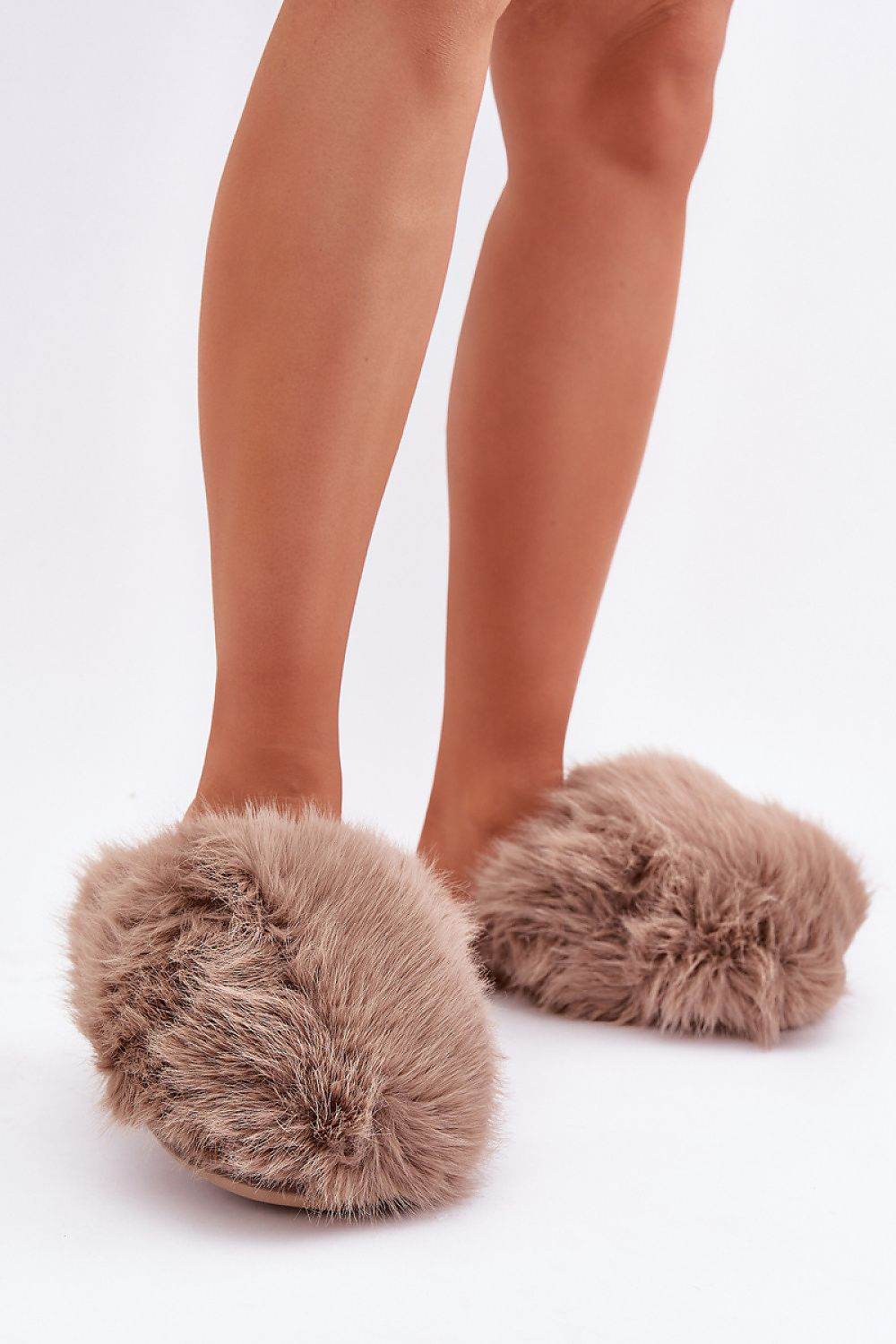 Slippers Step in style - TrendFynd