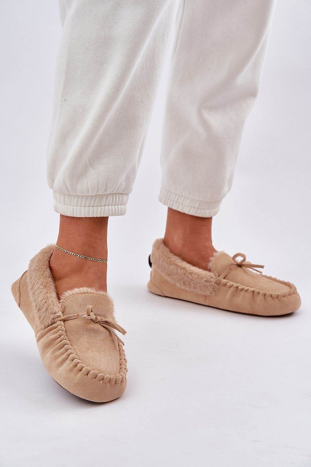 Slippers Step in style - TrendFynd