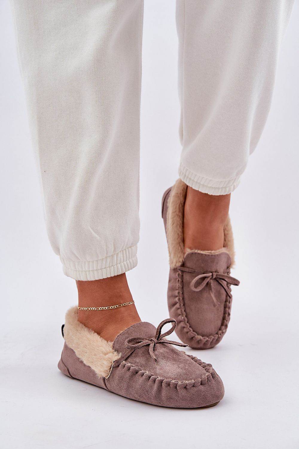 Slippers Step in style - TrendFynd