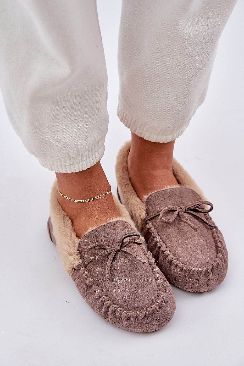 Slippers Step in style - TrendFynd