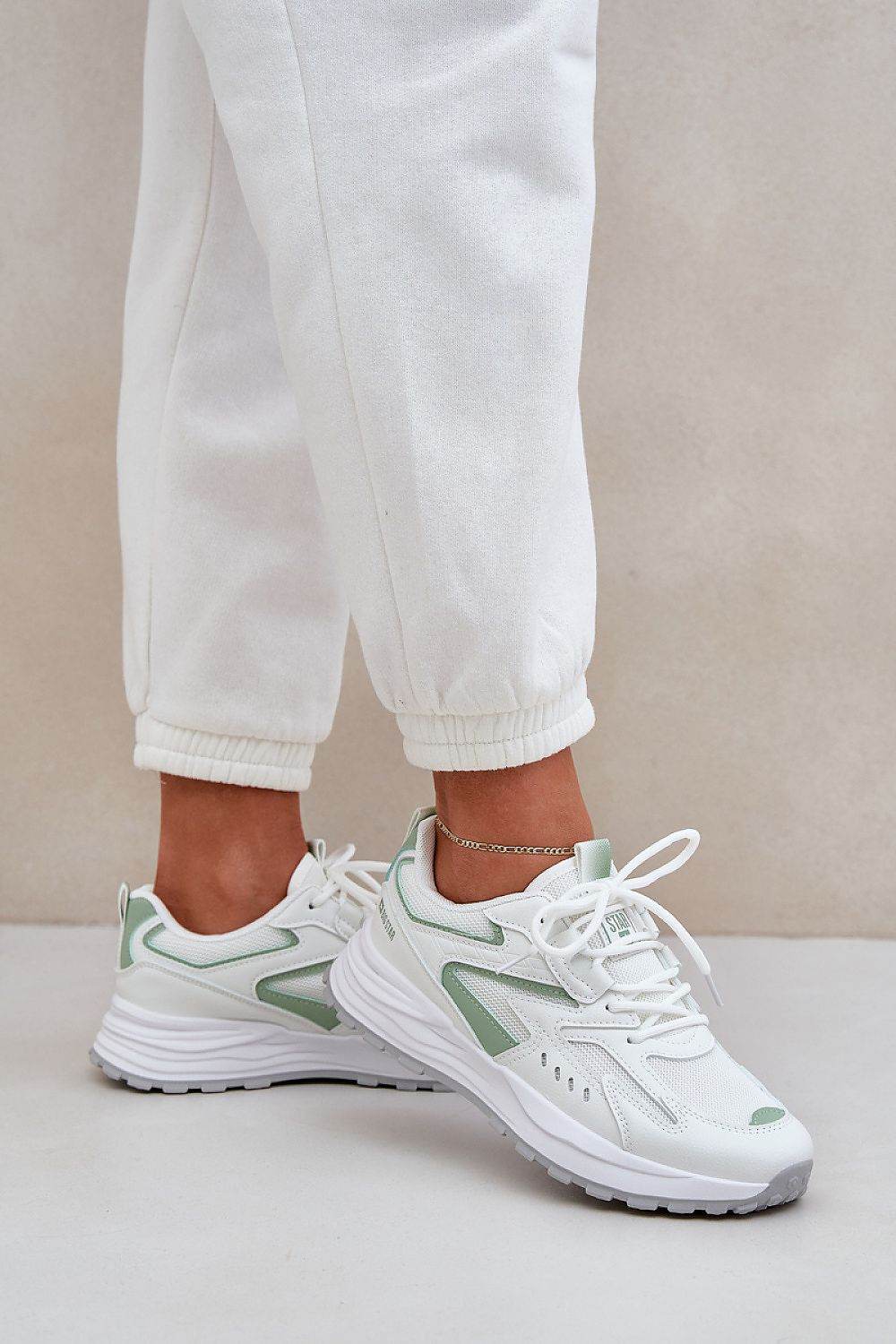 Sport Shoes Step in style - TrendFynd