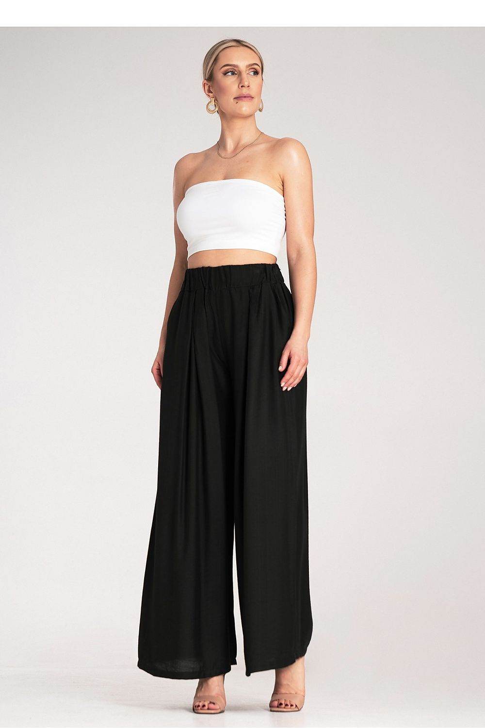 Short skirt Figl - TrendFynd