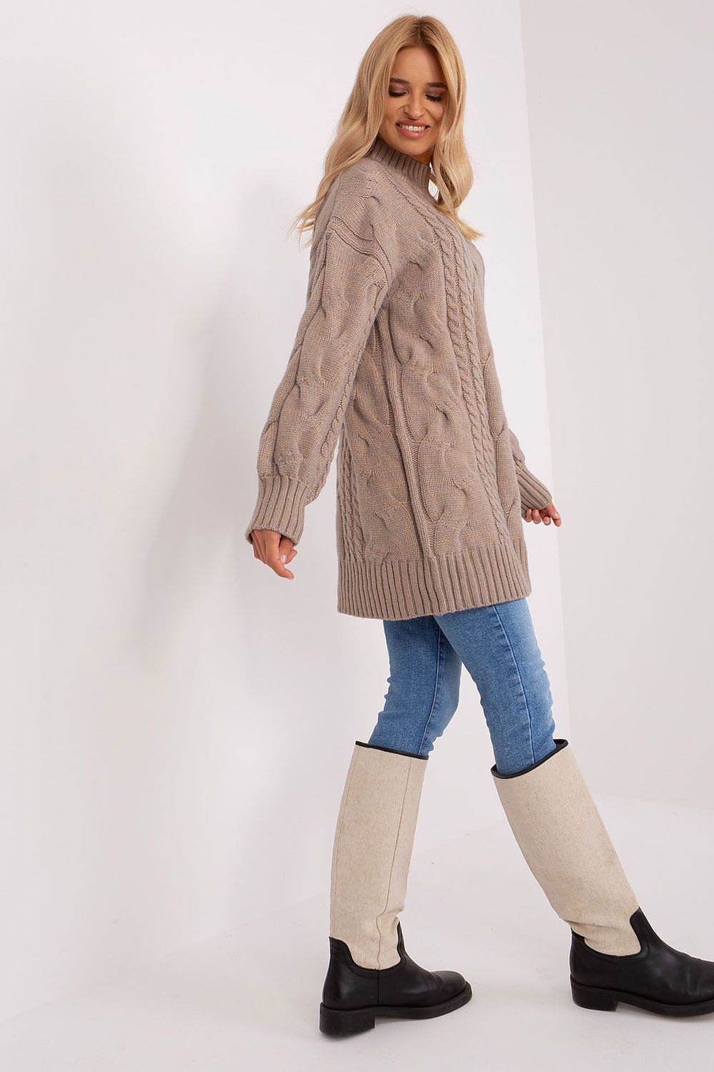 Long jumper AT - TrendFynd